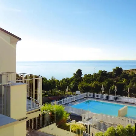 Contea Dei Ciliegi アパート *