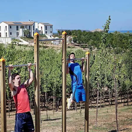 Contea Dei Ciliegi アパート